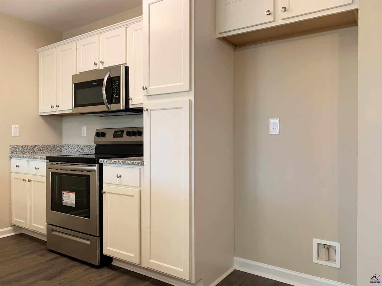 305 Pond View Rd - Photo 6 of 23