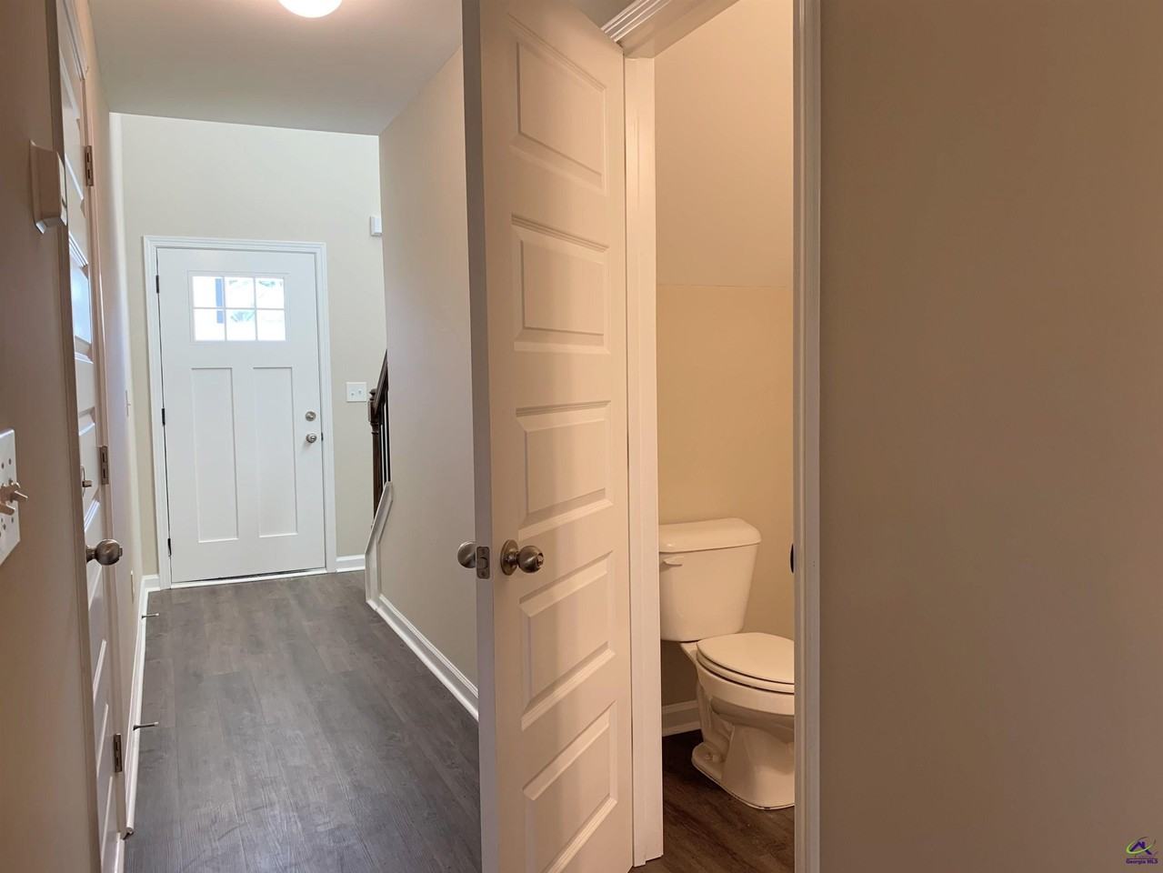 305 Pond View Rd - Photo 7 of 23