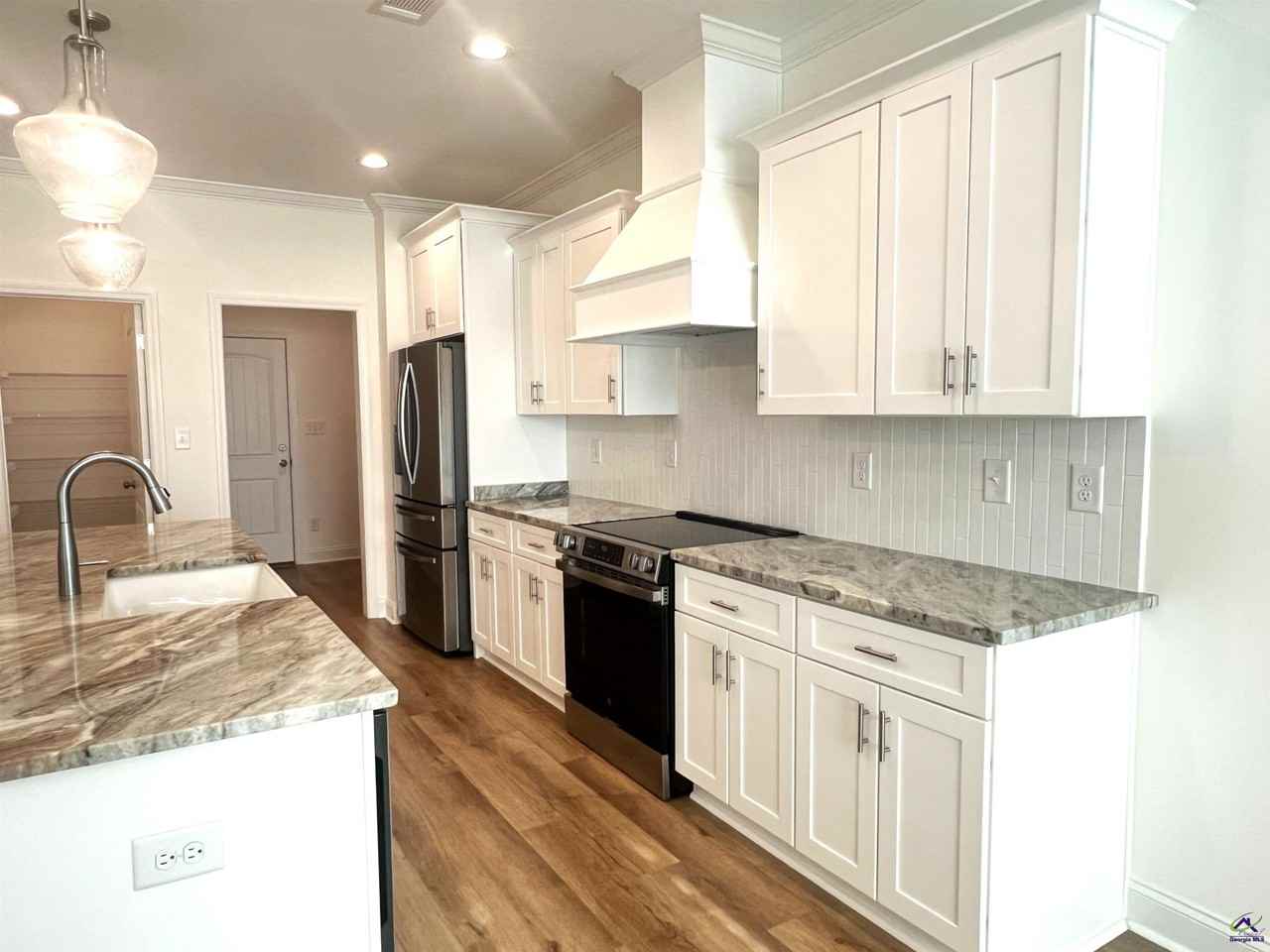 120 Fieldview Ln - Photo 7 of 40