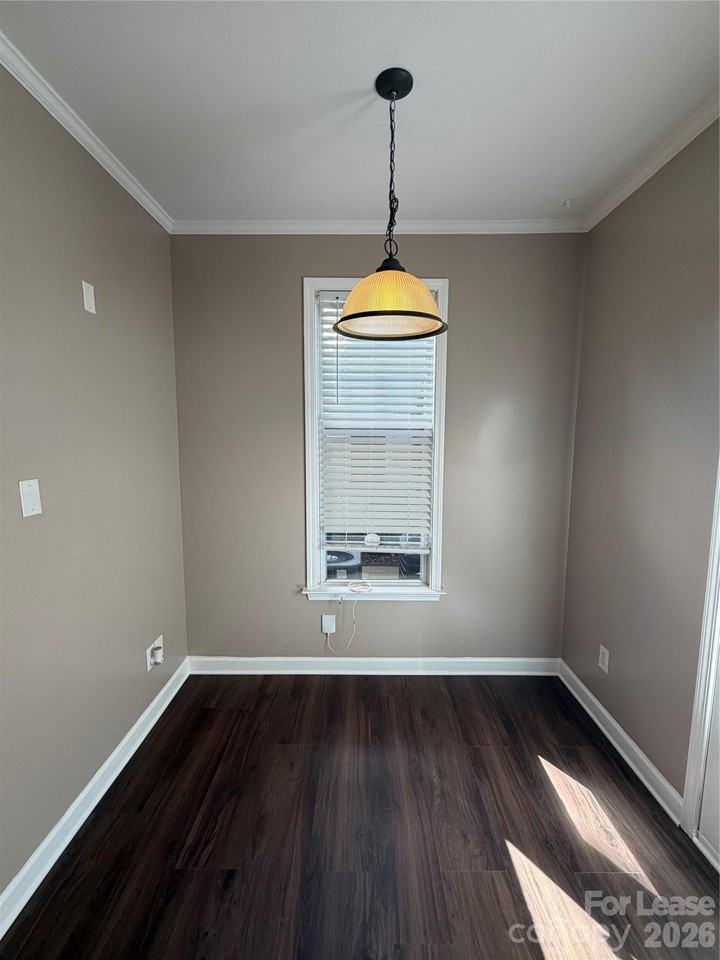 11025 Dundarrach Ln - Photo 3 of 16