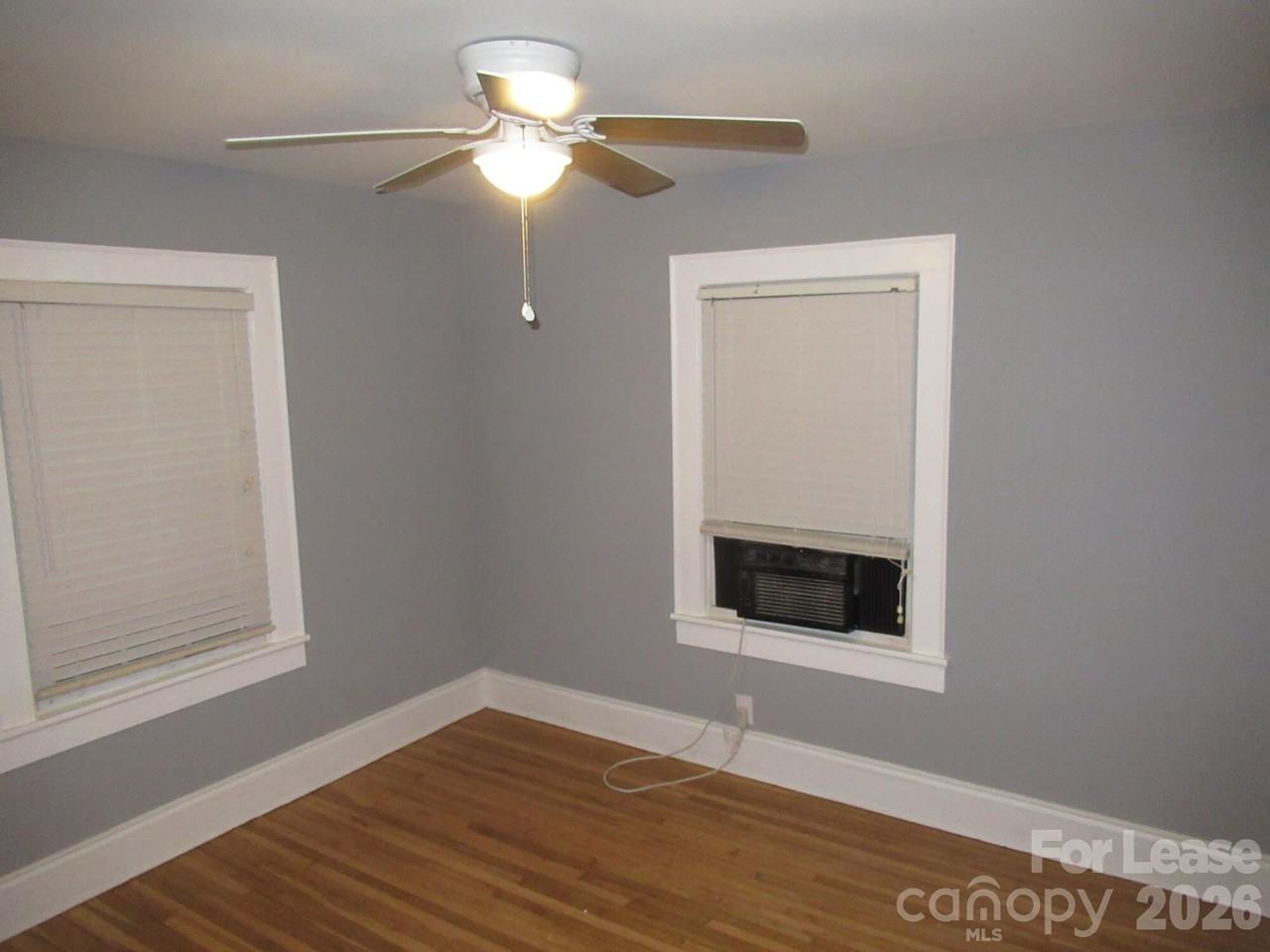520 E Pine St - Photo 7 of 10