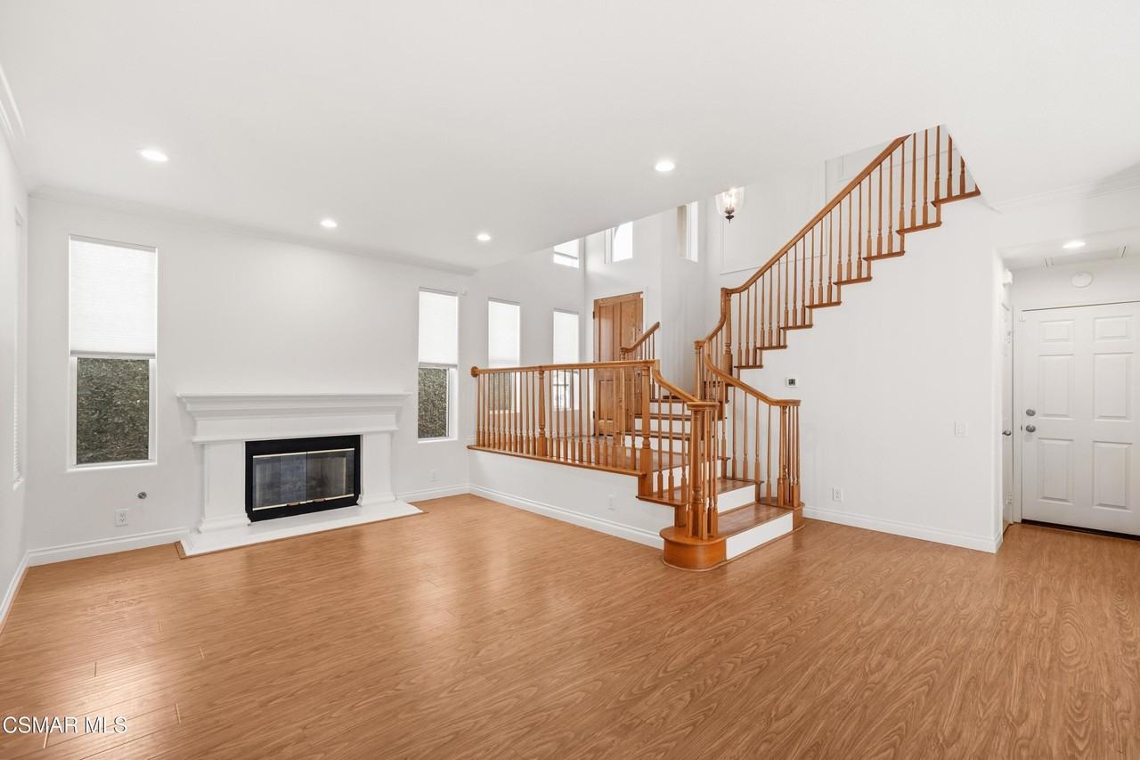 11161 Shadyridge Rd - Photo 6 of 37