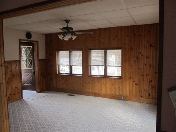 929 Hackett St - Photo 3 of 9