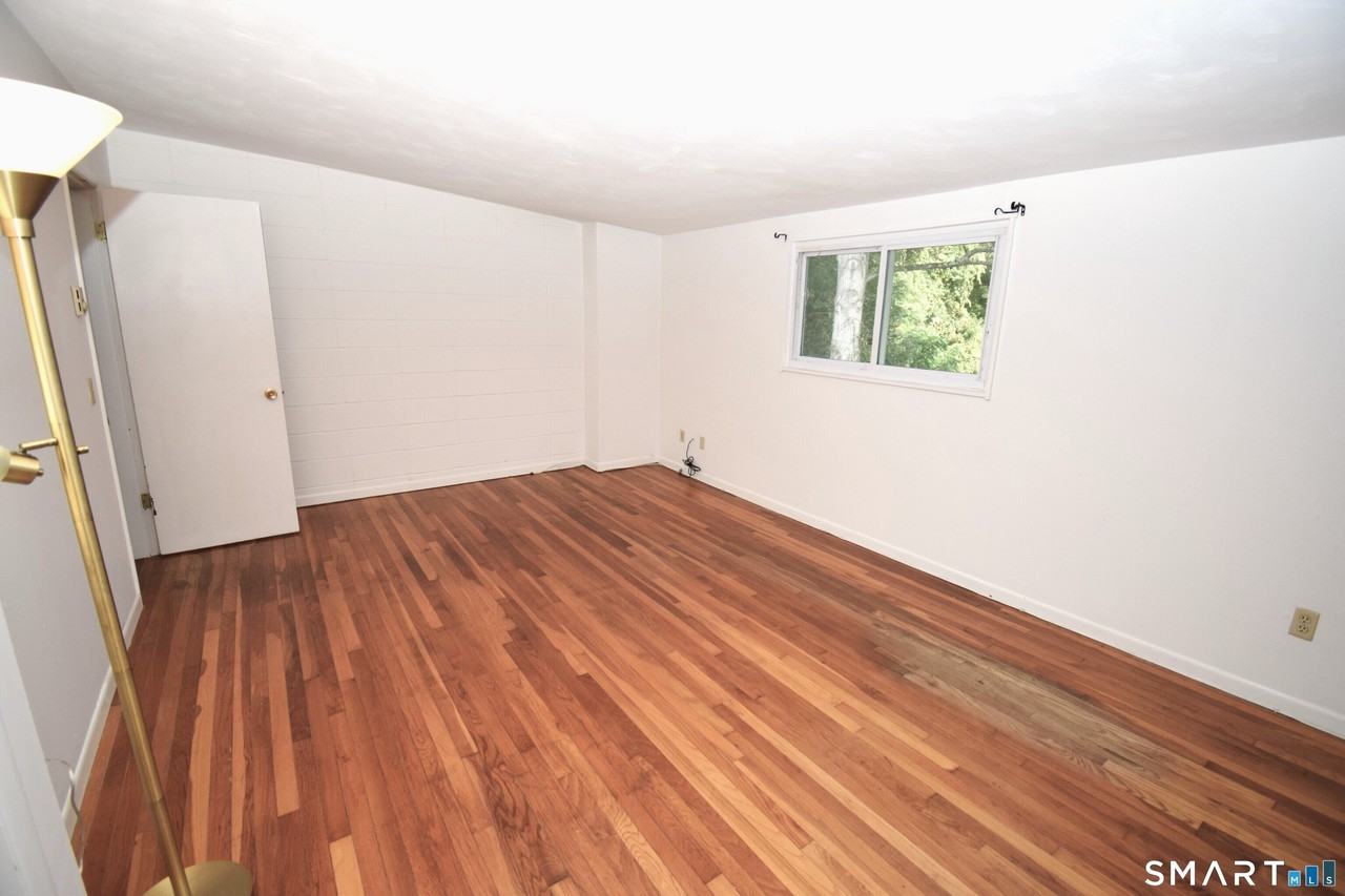 19 Denlar Dr #E - Photo 5 of 13