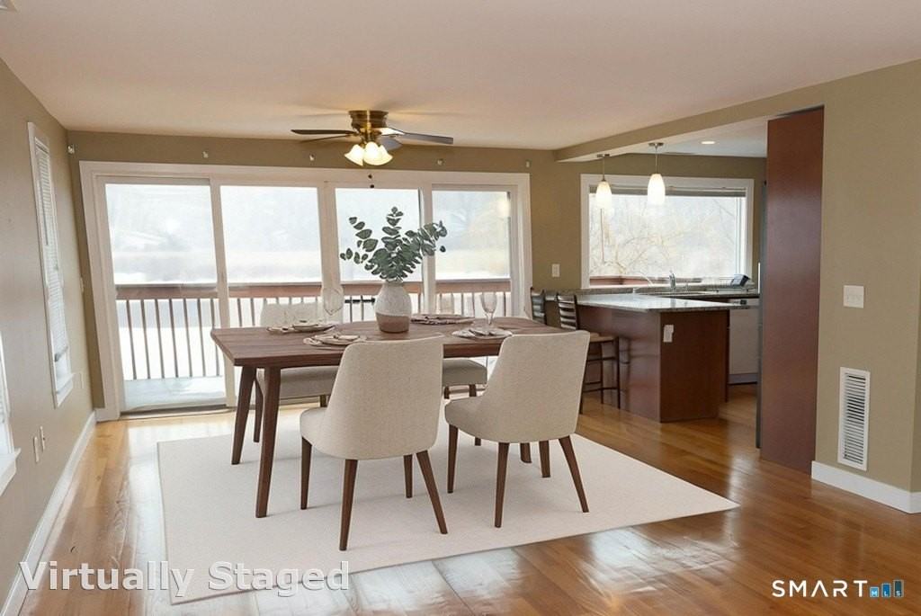 135 Middlesex Ave - Photo 7 of 34