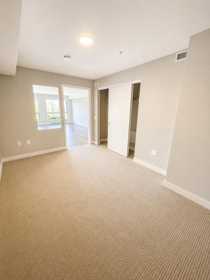 408 East Columbia Street #516 - Photo 6 of 14