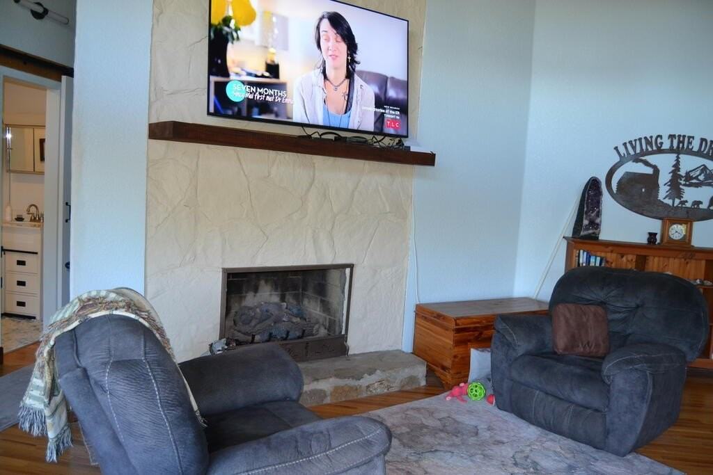 388 Rose Creek Rd - Photo 3 of 29