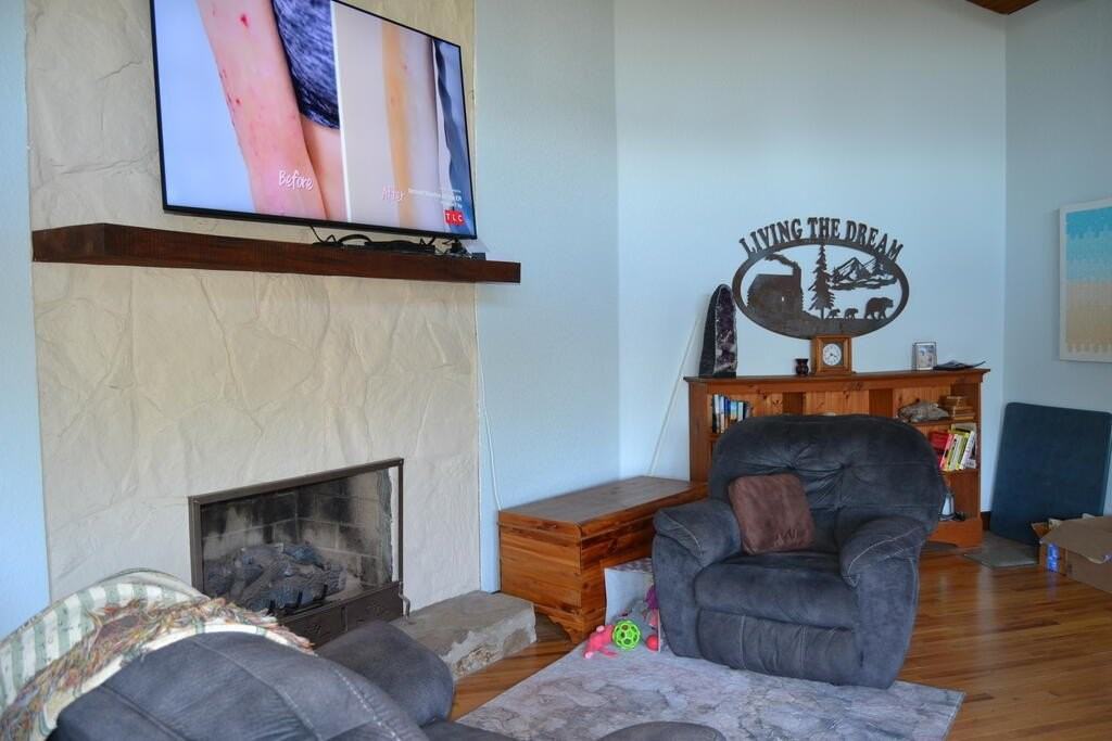 388 Rose Creek Rd - Photo 5 of 29