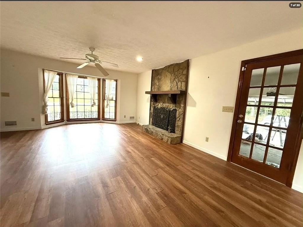 1075 Sanders Rd - Photo 5 of 16