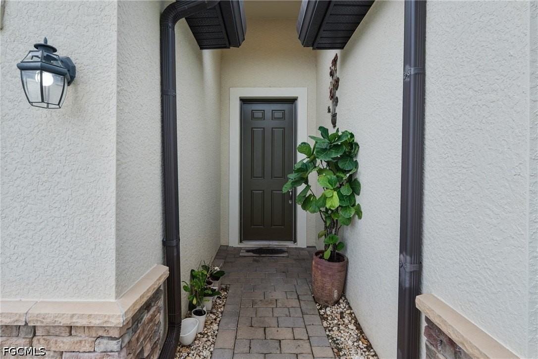14378 Vindel Cir - Photo 5 of 36