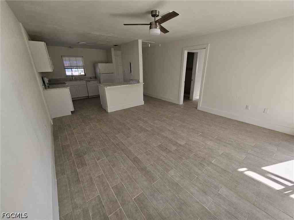 326 Palmetto Dr - Photo 2 of 8