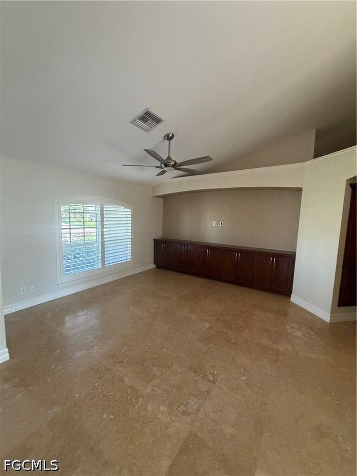 4312 Sw 25th Pl - Photo 5 of 17