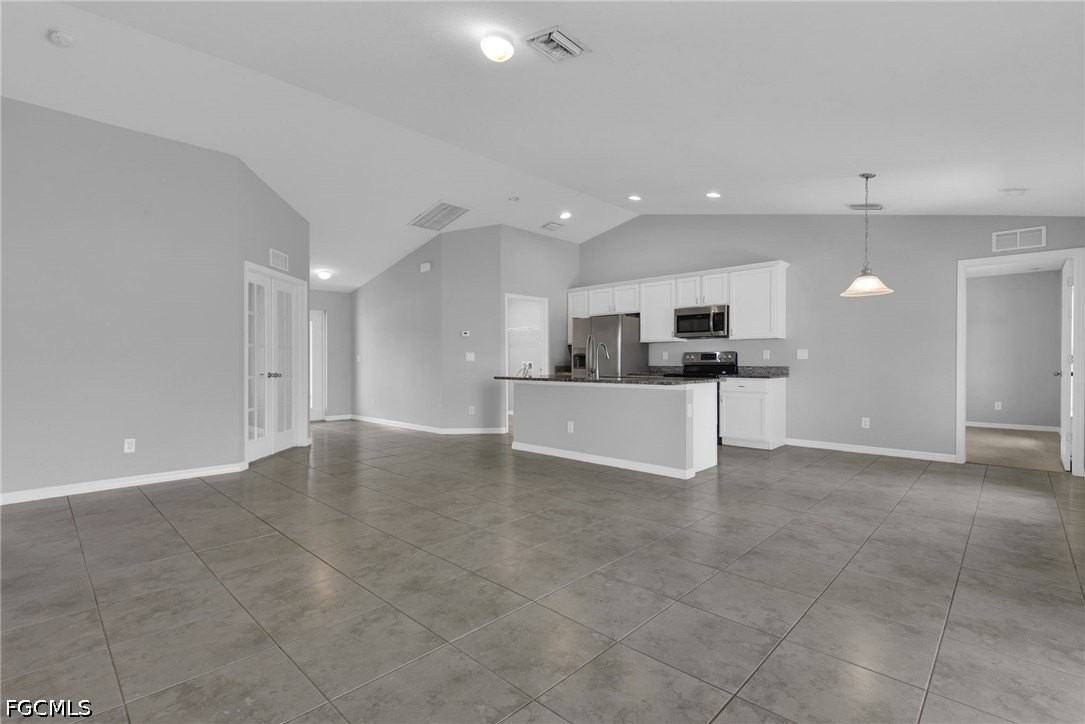 1736 Ne 1st Ave - Photo 6 of 39