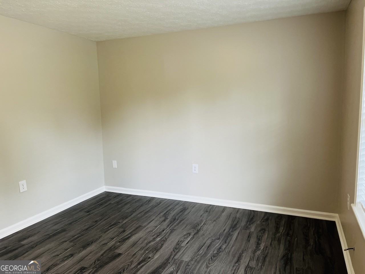 47 Robinson St #42B - Photo 3 of 13
