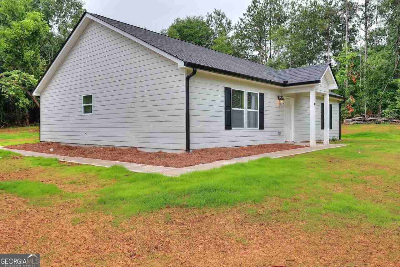 301 Carwood Dr - Photo 3 of 50