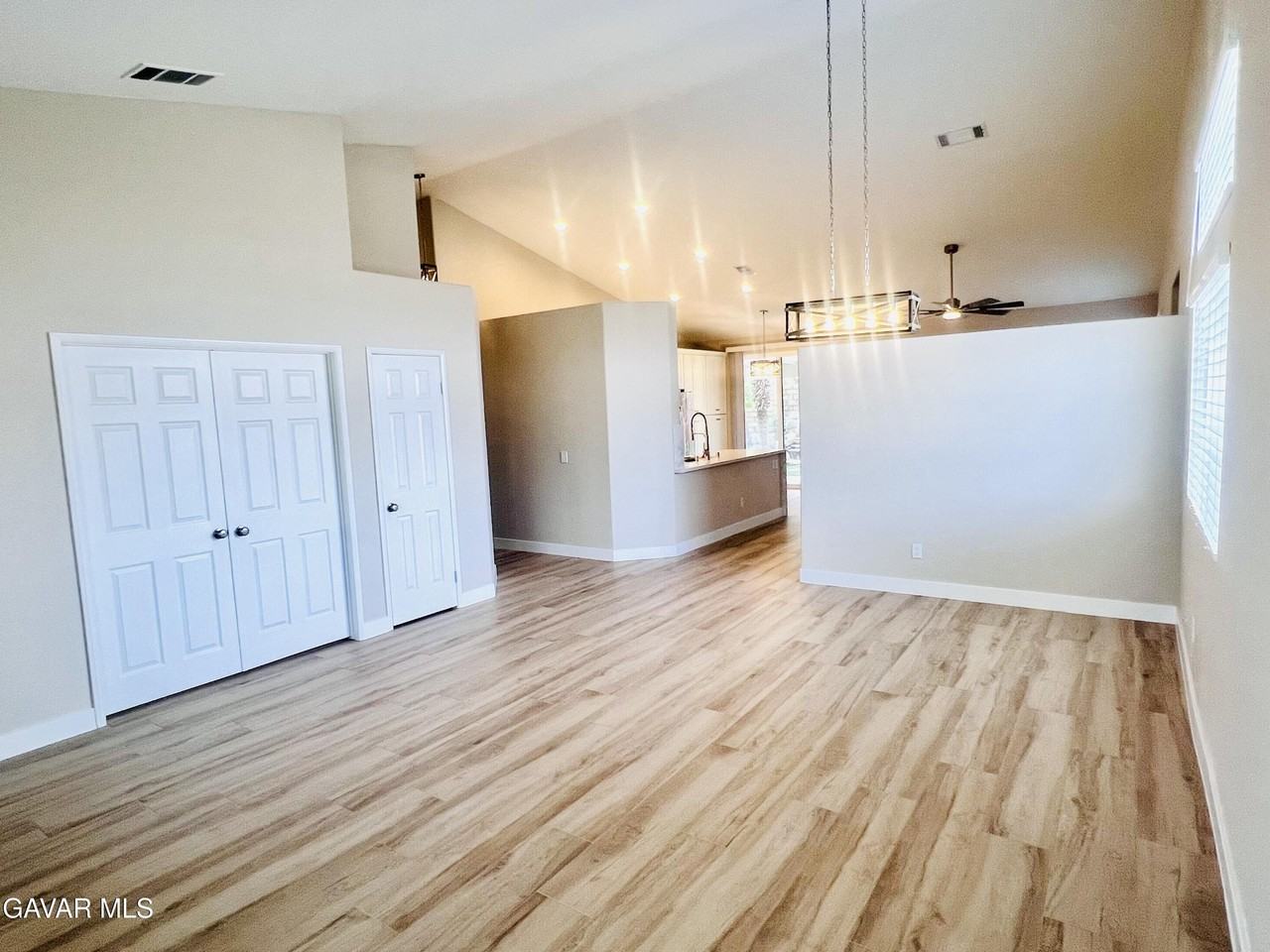 39939 Guita Ct - Photo 2 of 29