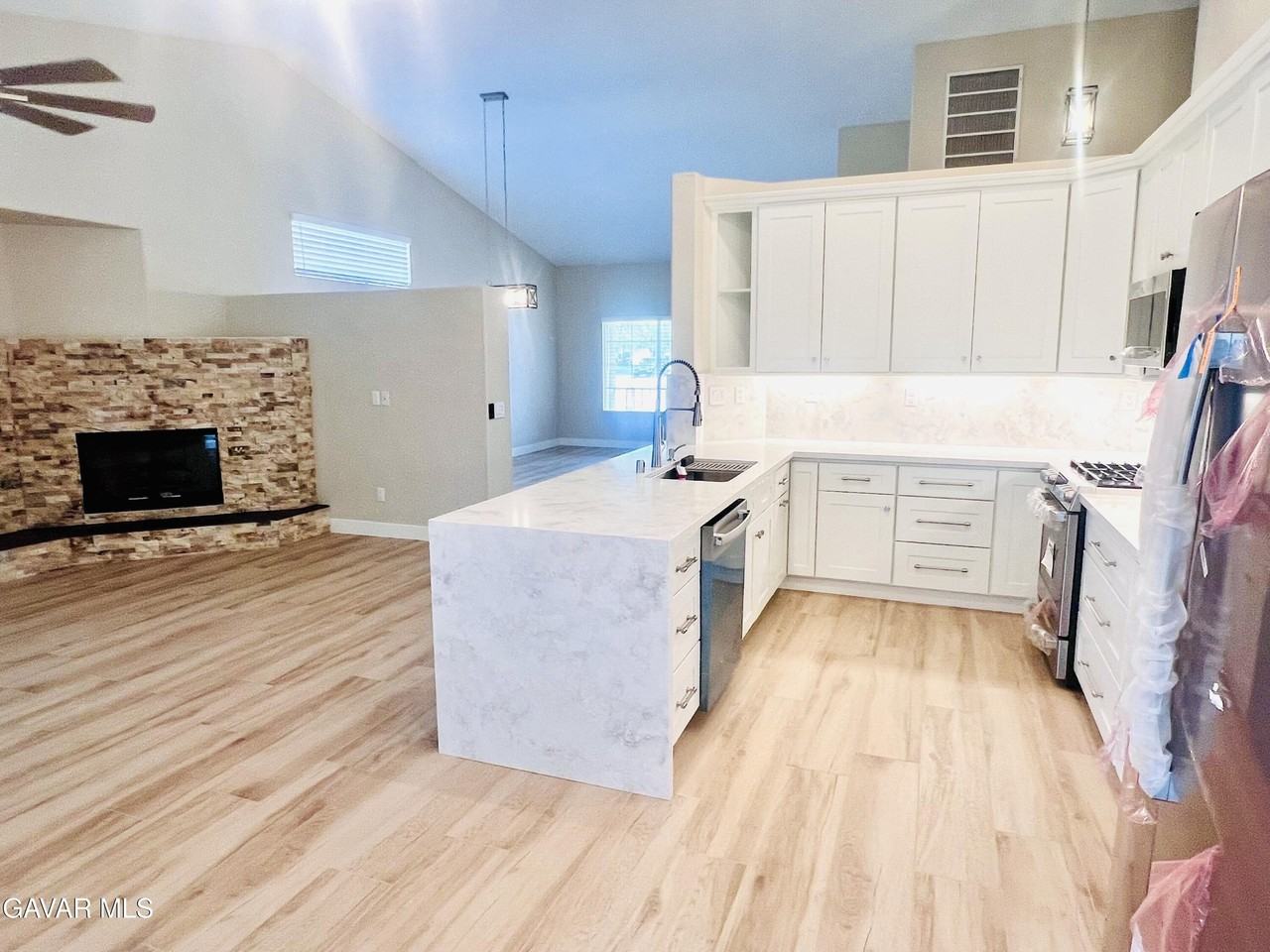 39939 Guita Ct - Photo 6 of 29