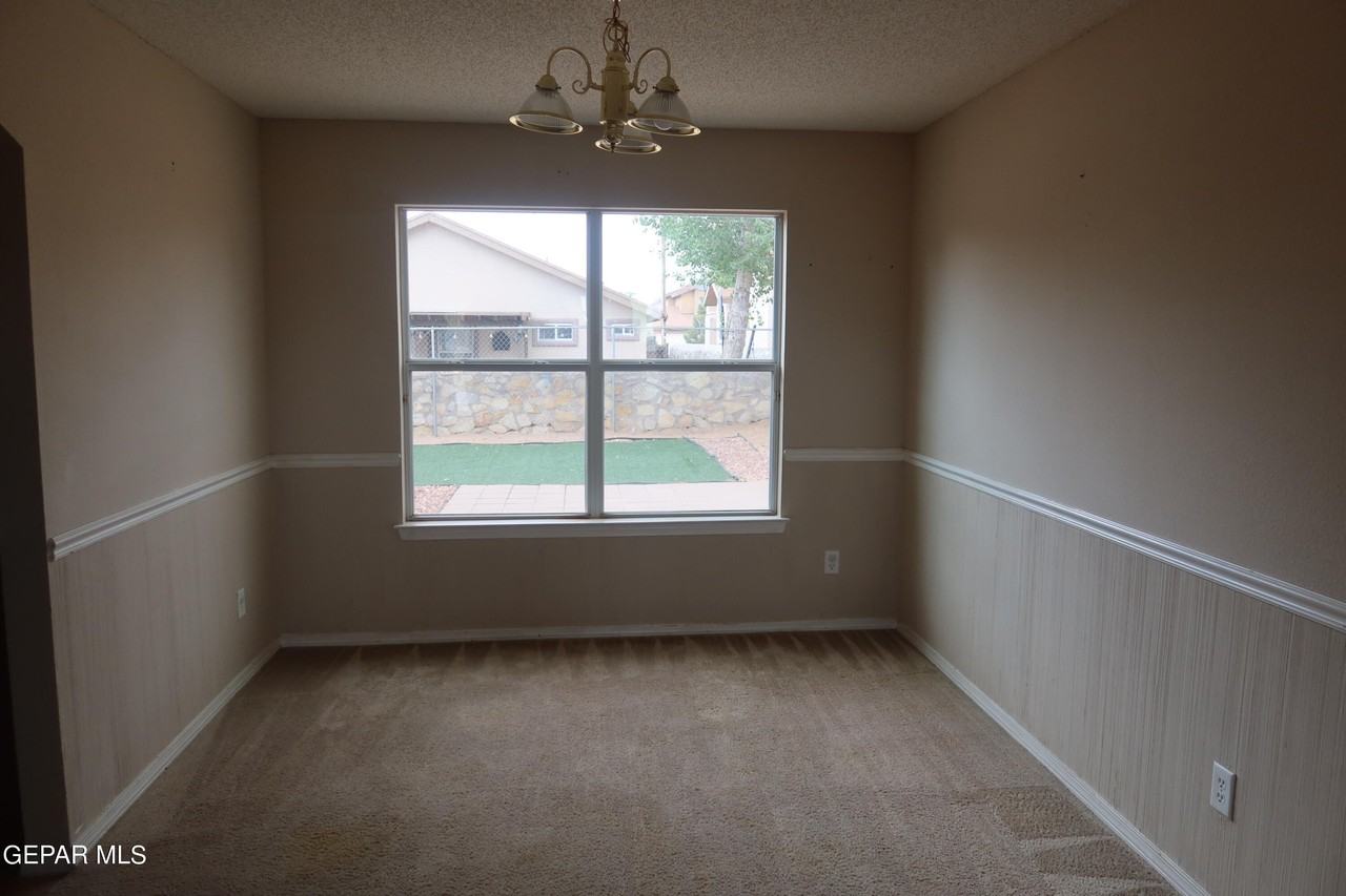 14233 Smokey Point Dr - Photo 5 of 26