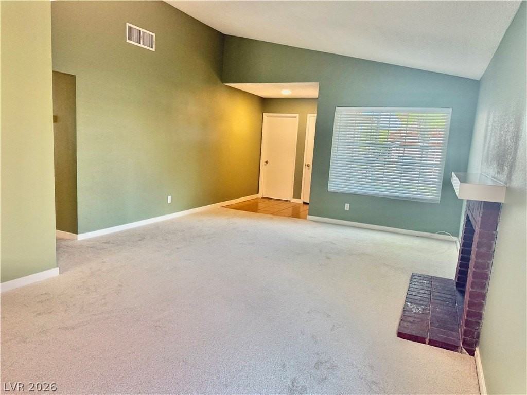 2489 Muirfield Ave - Photo 5 of 21