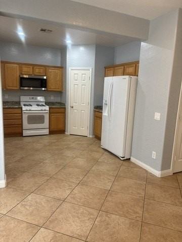 8116 Celina Hills St - Photo 7 of 31