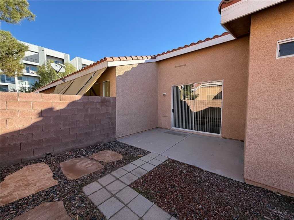 9023 Kimo St - Photo 4 of 13