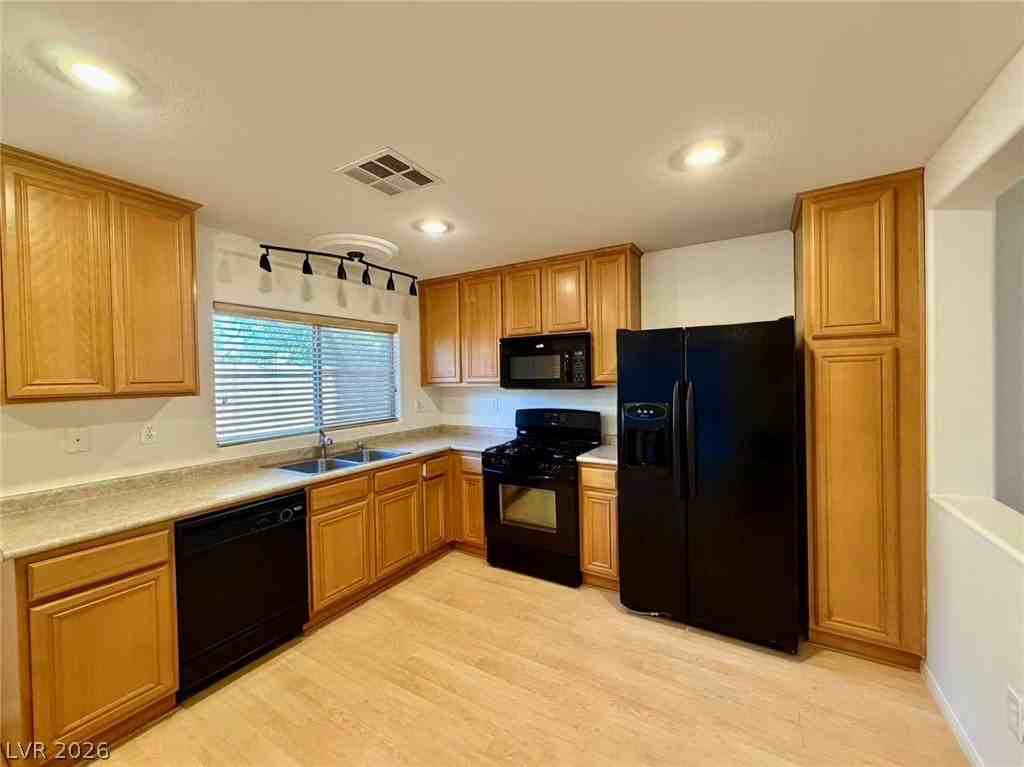 9320 Fort Bayard Ave - Photo 7 of 23