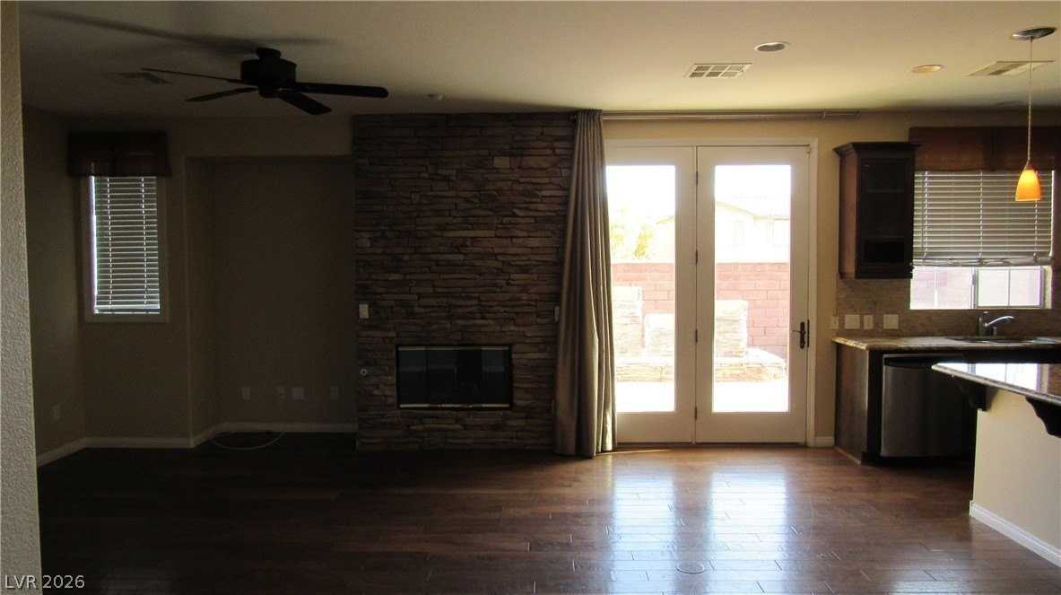 10610 Soaring Palm St - Photo 7 of 32