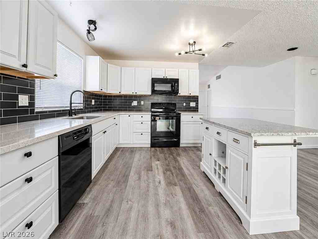 5804 Westport Cir #0 - Photo 2 of 8