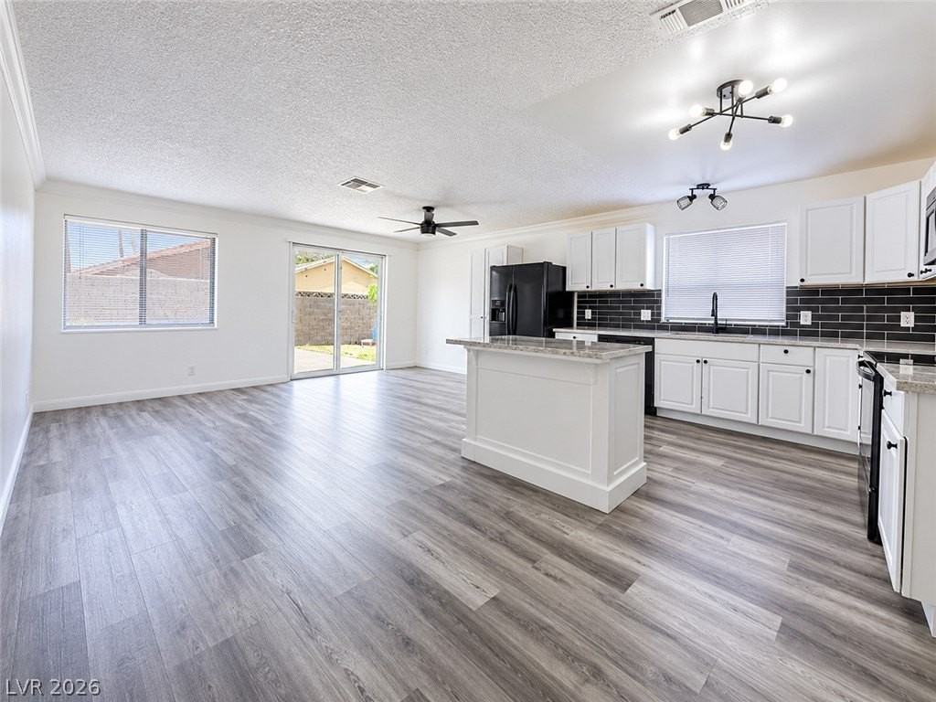 5804 Westport Cir #0 - Photo 3 of 8