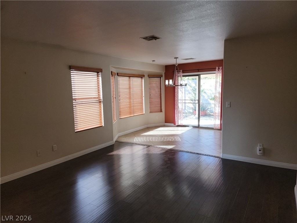 1086 Silver Creek Ave - Photo 3 of 29