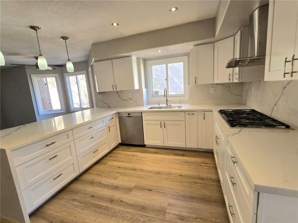 7407 Mission Hills Dr - Photo 3 of 35