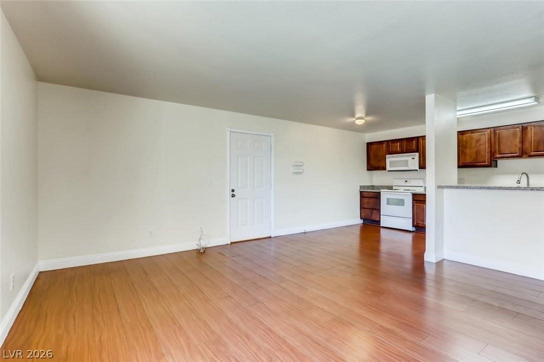 5229 Indian River Dr #240 - Photo 4 of 27