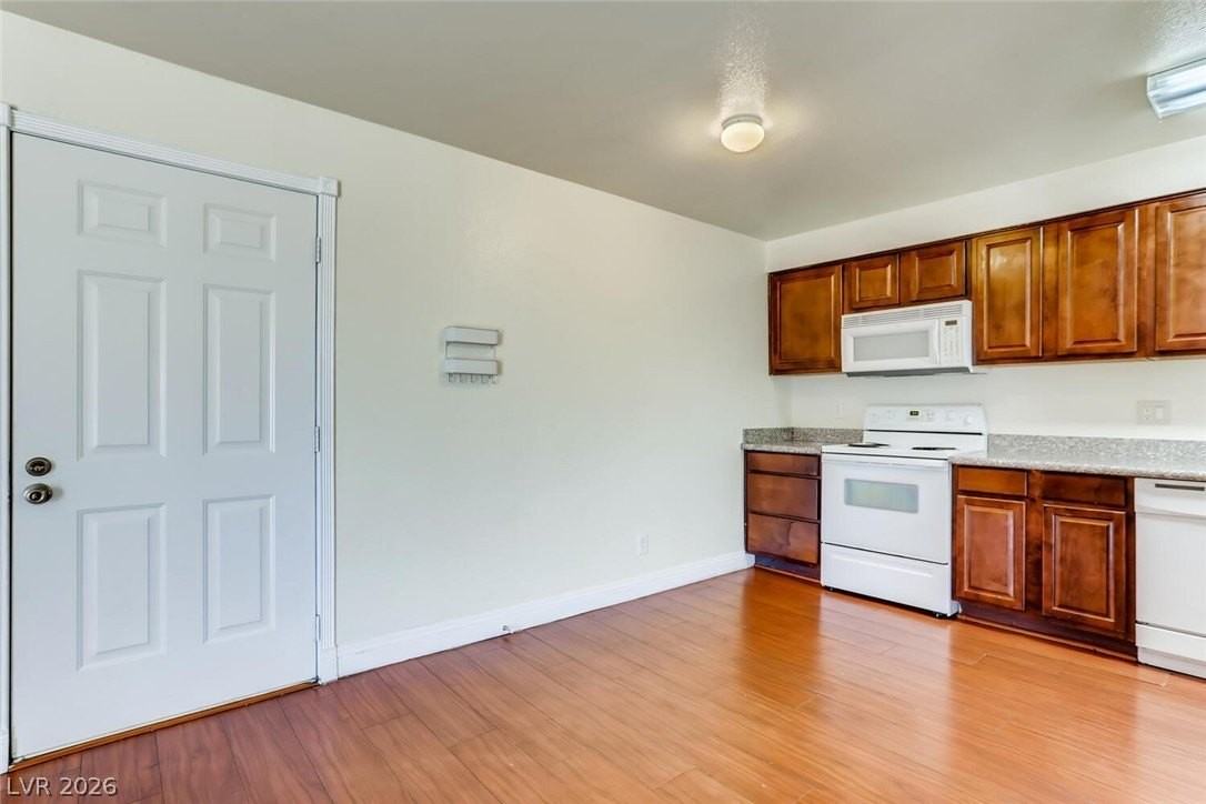5229 Indian River Dr #240 - Photo 6 of 27