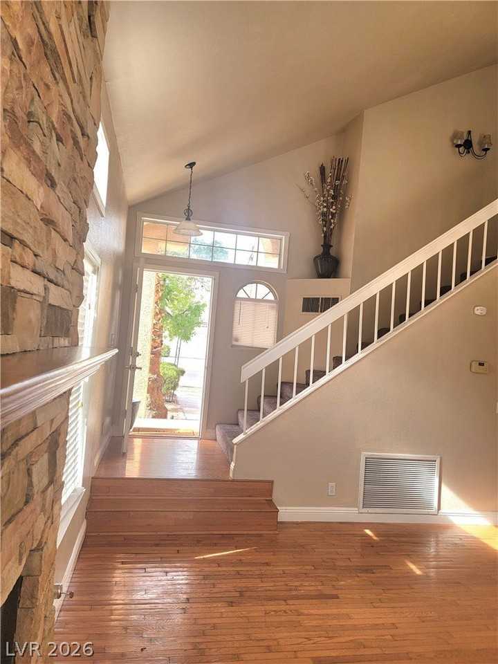 2436 Sun Shores Dr - Photo 5 of 29