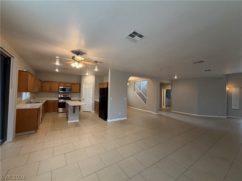 6084 Villa Trieste Ct - Photo 4 of 35
