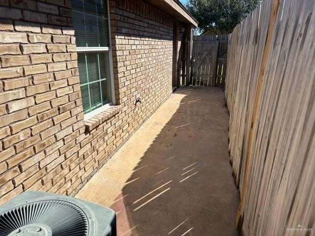 3809 W Sarah Evans - Photo 7 of 9