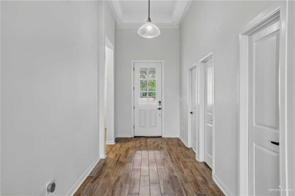 1565 E Silos Ave - Photo 2 of 27