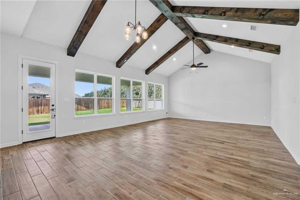 1565 E Silos Ave - Photo 5 of 27