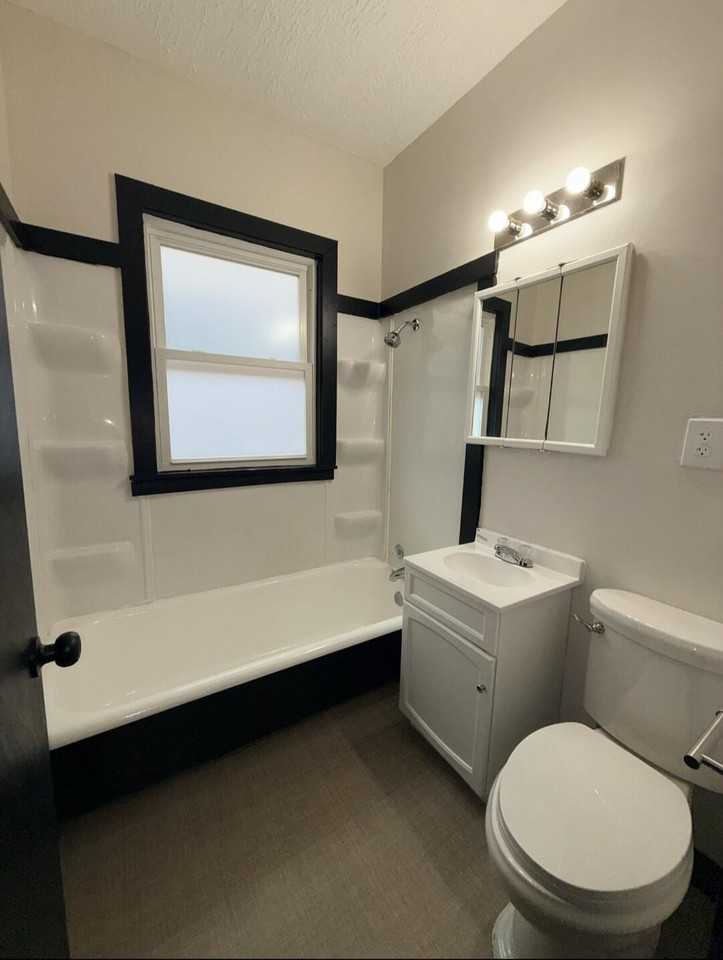 833 Fillmore St - Photo 5 of 8