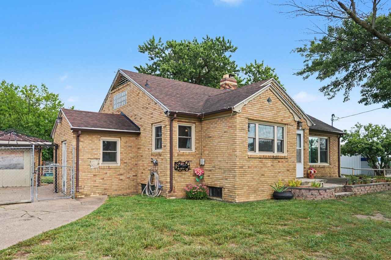 1397 M 139 - Photo 2 of 28