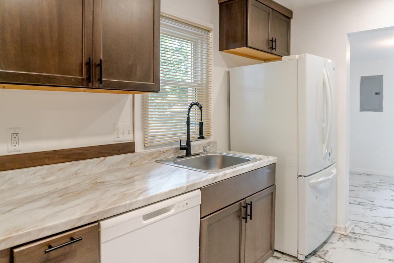 89 W Madge Ave - Photo 7 of 22