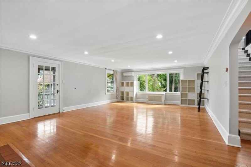 80 Claremont Ave - Photo 5 of 37