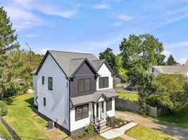 featured image of 139 Main St