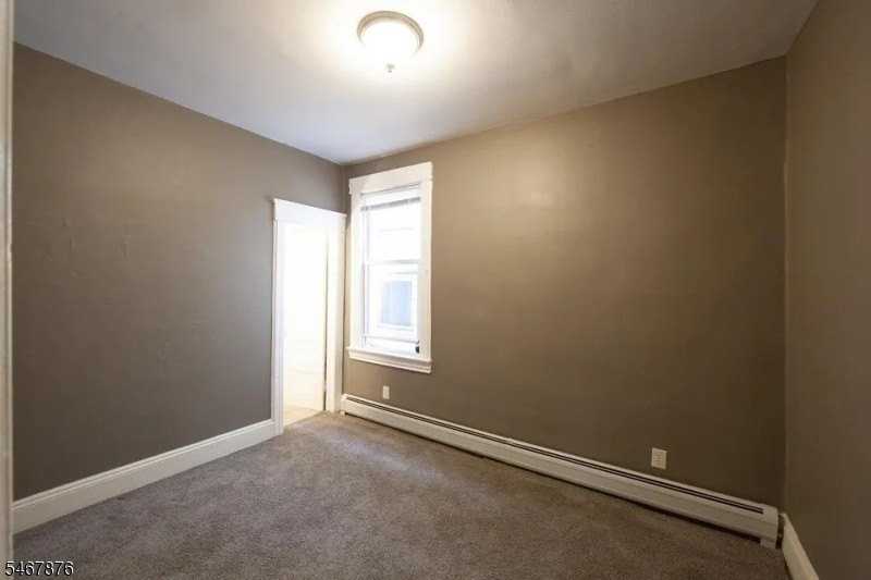 85 W 13th St #1 - Photo 5 of 8