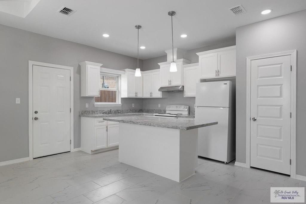 821 W Matz Ave #A - Photo 3 of 20