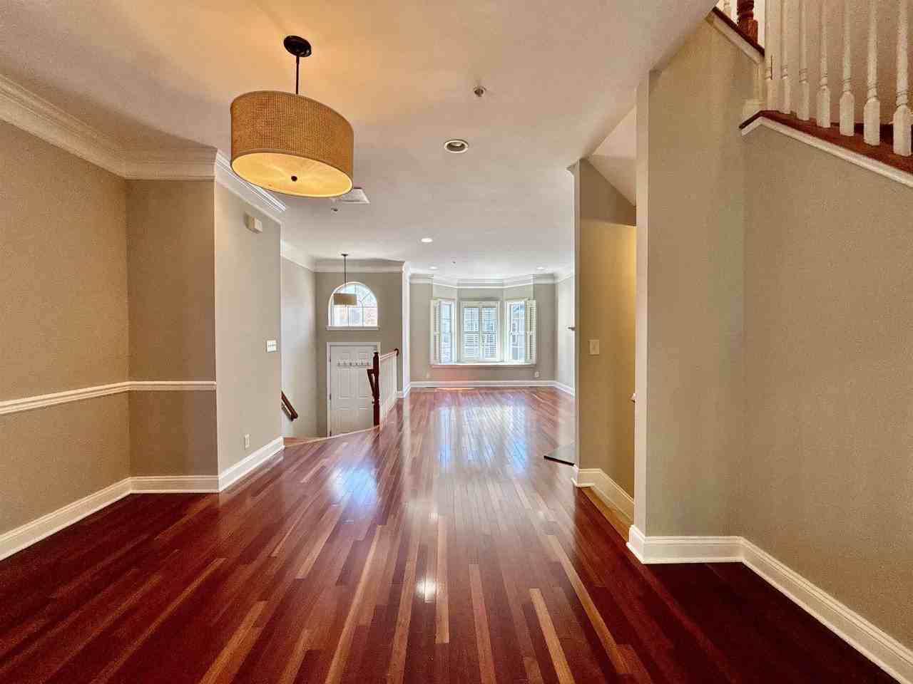 25 Mallard Pl #25 - Photo 4 of 50