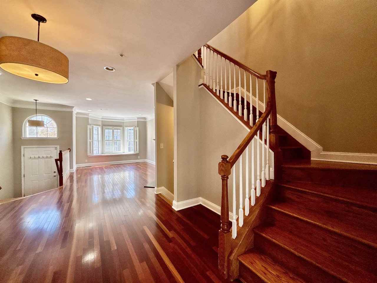 25 Mallard Pl #25 - Photo 5 of 50