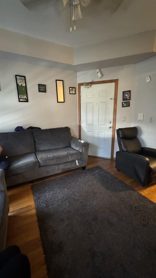 56 Jordan Ave #2L - Photo 4 of 10