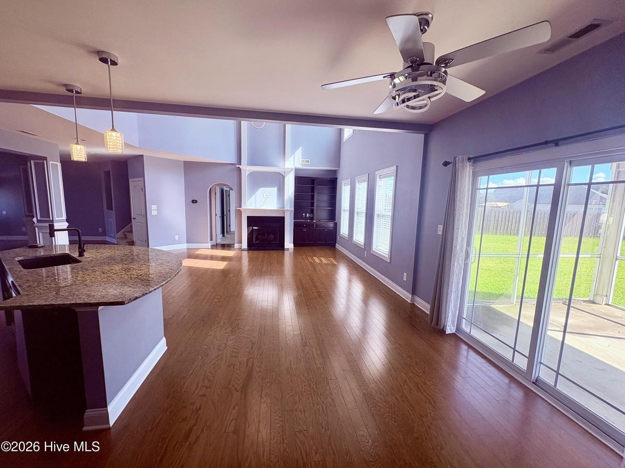 418 Oldtowne St - Photo 6 of 17
