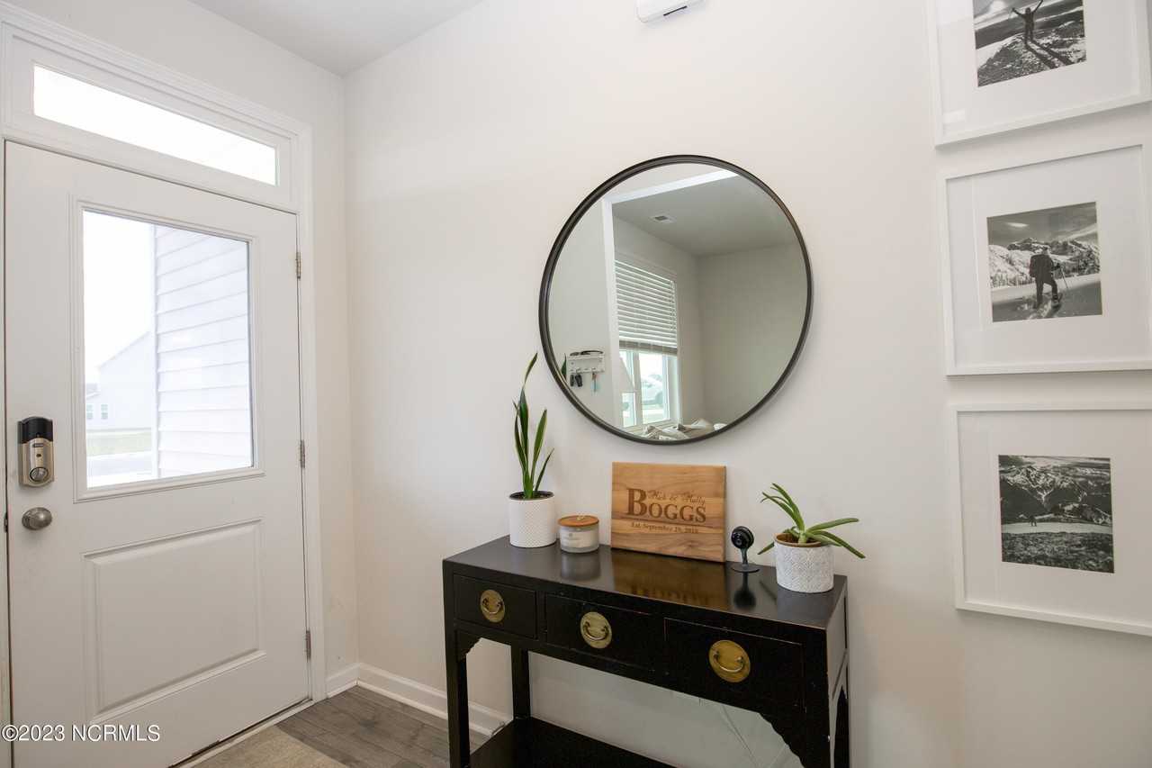 402 Summer Wind Way - Photo 5 of 50